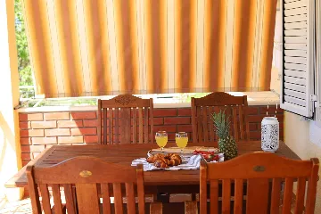 Two-Bedroom Apartment for 5 in Zadar