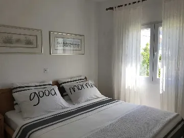 Two-Bedroom Apartment for 5 in Zadar