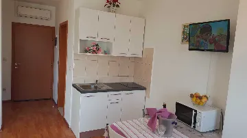 Sea View Apartment for 2 in Lokva Rogoznica