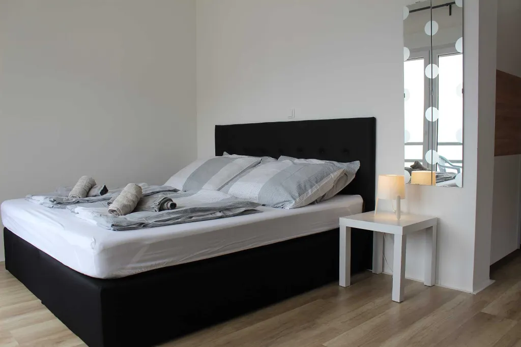 Sea View Apartment for 2 in Lokva Rogoznica