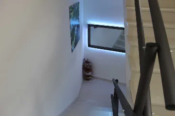 Sea View Apartment with Balcony in Lokva Rogoznica