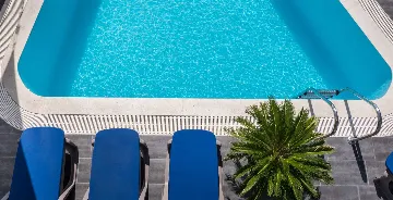 Sea View Apartment with Balcony in Lokva Rogoznica