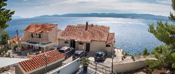 Sea View Apartment with Balcony in Lokva Rogoznica