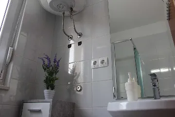 Sea View Apartment in Lokva Rogoznica