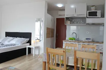 Sea View Apartment in Lokva Rogoznica