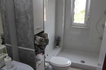 Sea View Apartment in Lokva Rogoznica