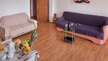Apartment for 2 in Lokva Rogoznica
