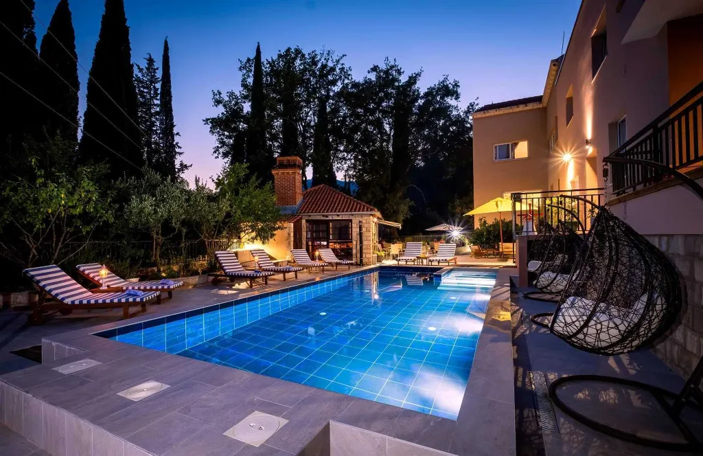 Mlini One-Bedroom Apartment with Pool Balcony