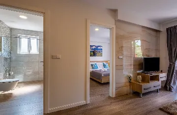 Mlini One-Bedroom Apartment with Pool Balcony