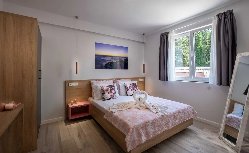 1-Bedroom Apartment with Pool and Balcony in Mlini