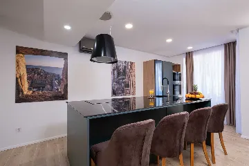 2-Bedroom Apartment in Mlini with Private Terrace