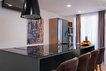 2-Bedroom Apartment in Mlini with Private Terrace